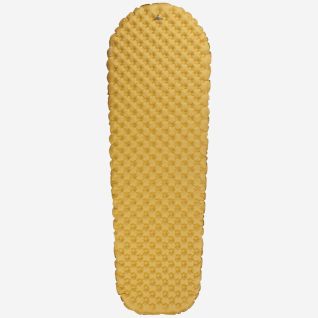 NOMAD AirTec lange slaapmat in geel met honingraatstructuur voor outdoor en kamperen