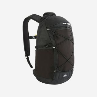 NOMAD Montagon Premium 18-liter daypack in black with elastic straps and padded shoulder straps