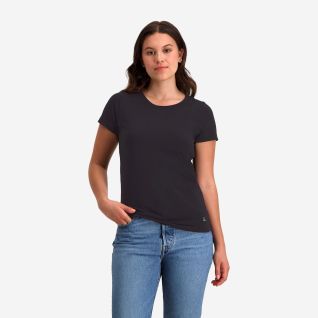 NOMAD Anapai women’s travel t-shirt in black with short sleeves and a round neckline