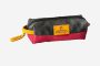 NOMAD waxed canvas etui in biking red met gele details en rits