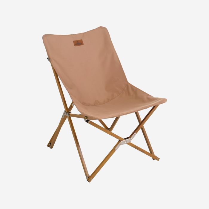 NOMAD Mando Lounge campingstoel in donkerzand met houten frame en canvas zitting
