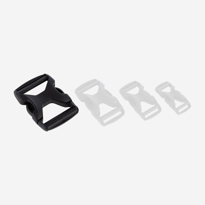 NOMAD dual-adjust buckle in black plastic with adjustable fastening for outdoor gear.