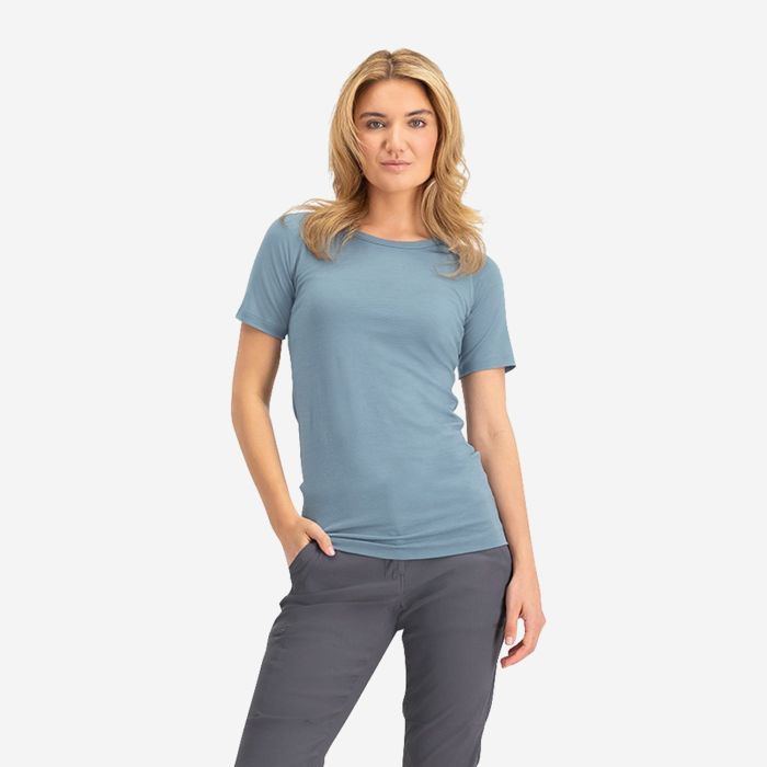 NOMAD dames pure merino T-shirt in licht denimblauw met korte mouwen en ronde hals